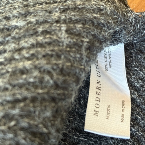 Modern Citizen Charcoal Crew Neck Sweater Cozy Winter Knits Timeless Minimalist - Picture 8 of 8